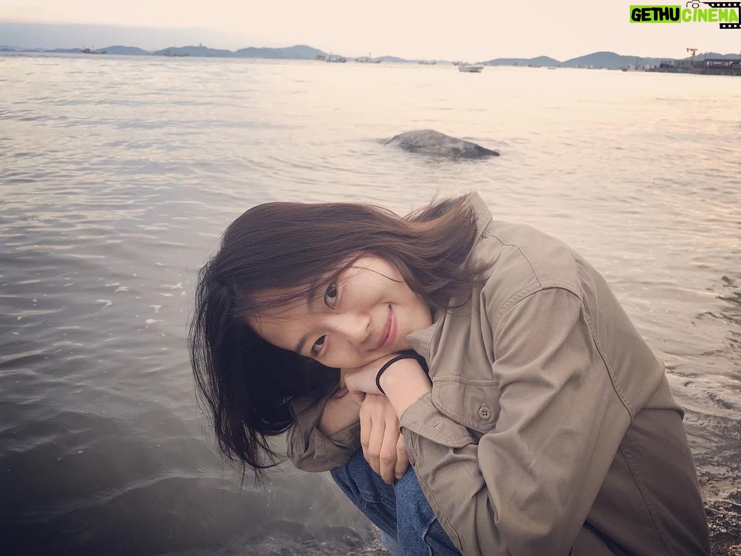Kim Sae-byuk - 1.3K Likes - 🍂🕊🌧