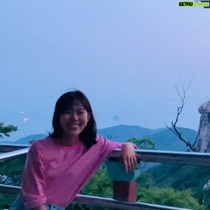 Kim Sae-byuk - 3.1K Likes - 남은 6월도 무사히 즐겁게 🌲