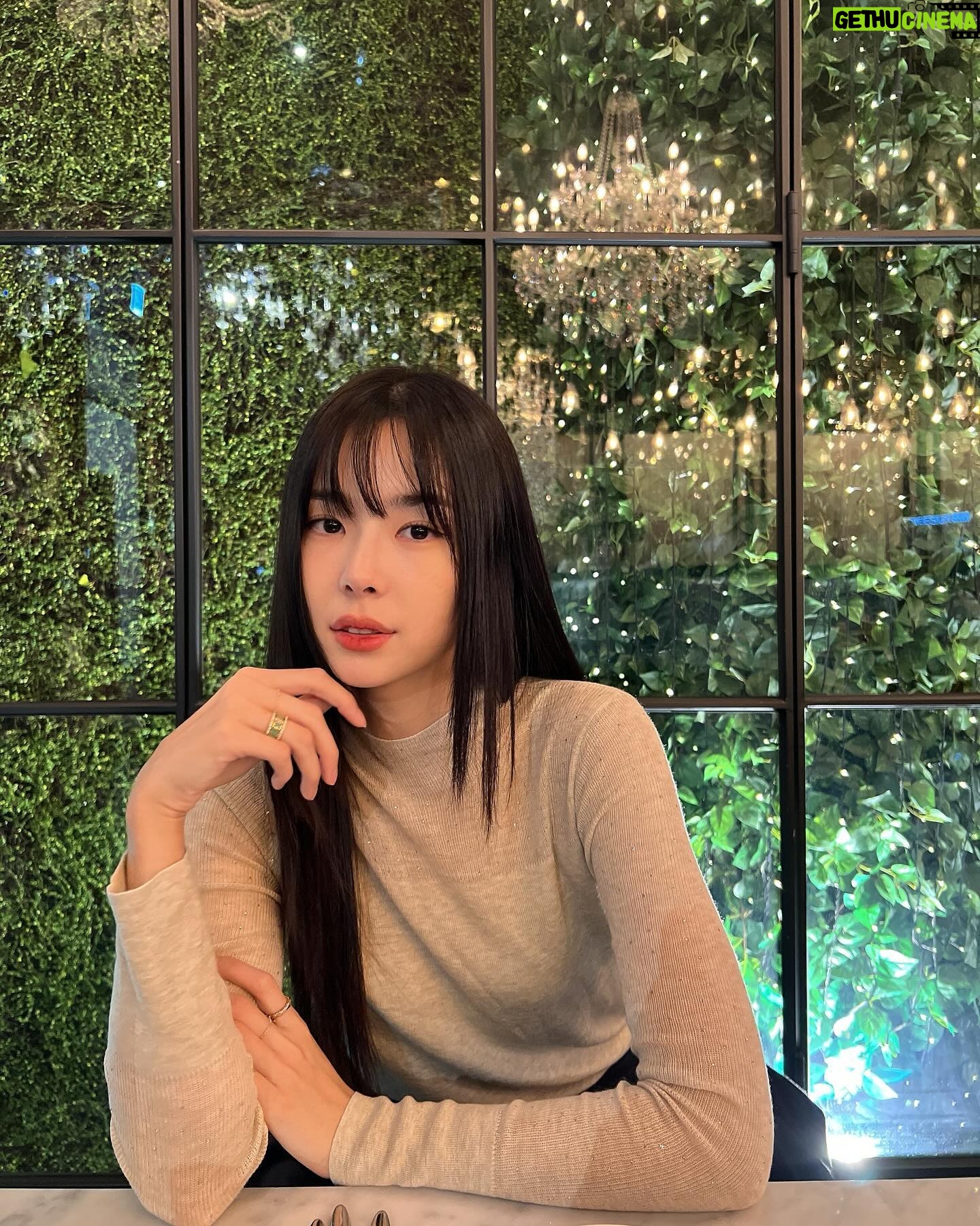 Kim Sae-yeon - 807 Likes - Winter feels💛