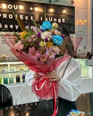 Kim Sae-yeon Instagram - 드디어 저의 두번째 전시회가 끝이났습니다!
바쁜데도 불구하고 방문해주시고 축하해주신 모든분들 진심으로 너무 감사합니다🙂🤍 
앞으로도 더 좋은 작품 많이 보여드리겠습니다🫶🏼 #김세연 #개인전
