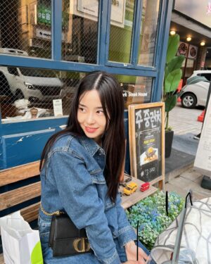 Kim Sae-yeon Instagram - ‘23 dump #1