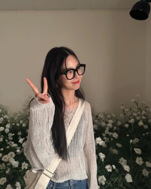 Kim Sae-yeon Instagram - 🙃