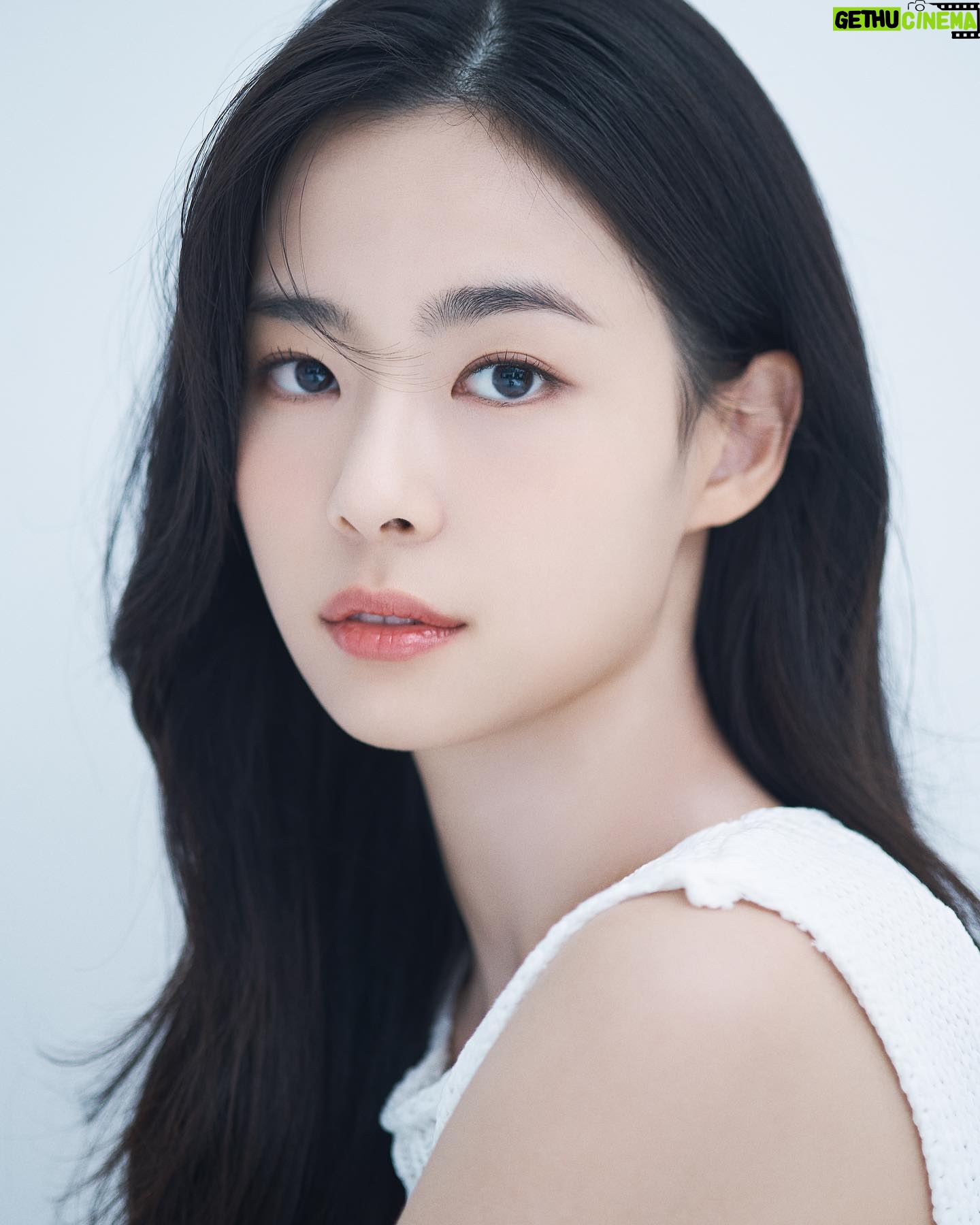 Kim Sae-yeon - 1.2K Likes - @fnc_fishandcake