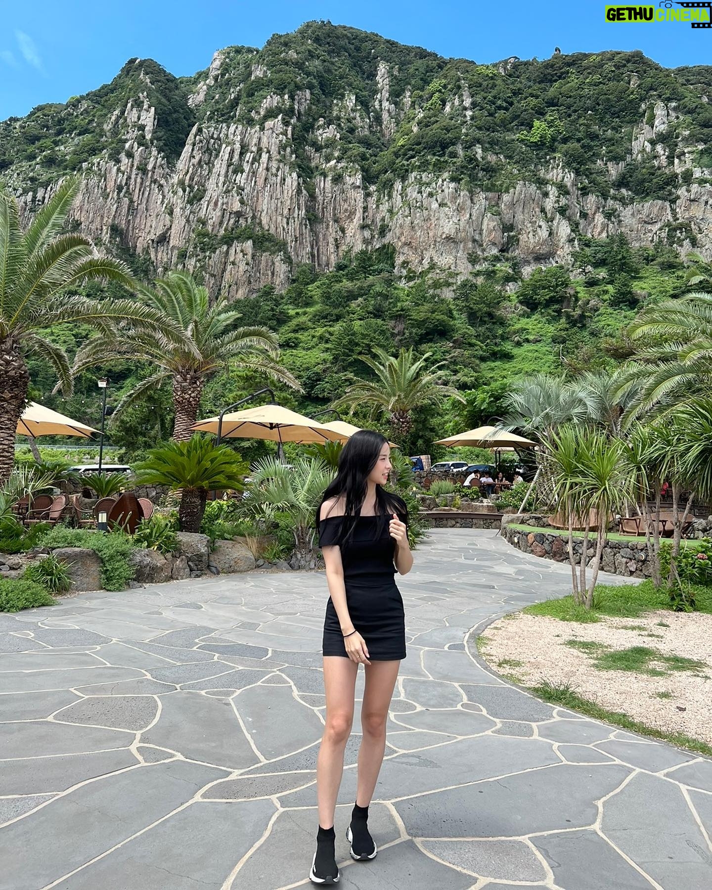 Kim Sae-yeon - 809 Likes - 2022 moments🐯