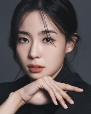Kim Sae-yeon Instagram - @fnc_fishandcake