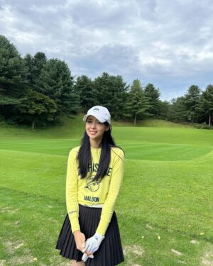 Kim Sae-yeon Instagram - #골프 💚🌲