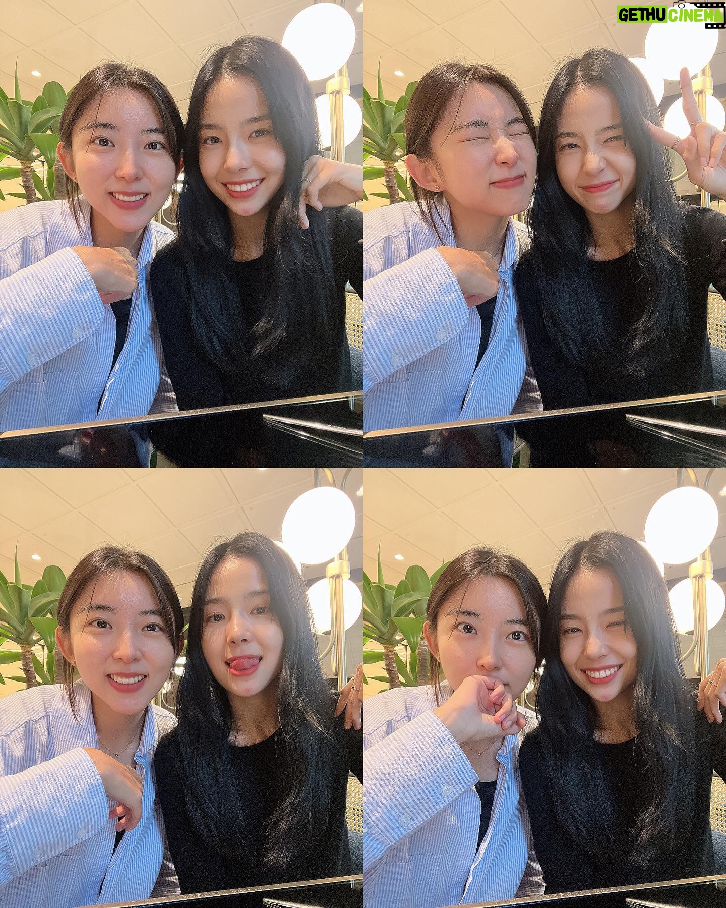 Kim Sae-yeon - 815 Likes - 언니랑오랜만에😝