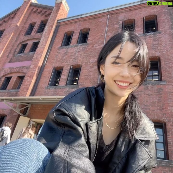 Kim Sae-yeon - 2.2K Likes - 🙃