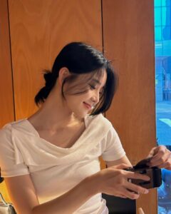 Actress Kim Seo An HD Instagram Photos and Wallpapers June 2024