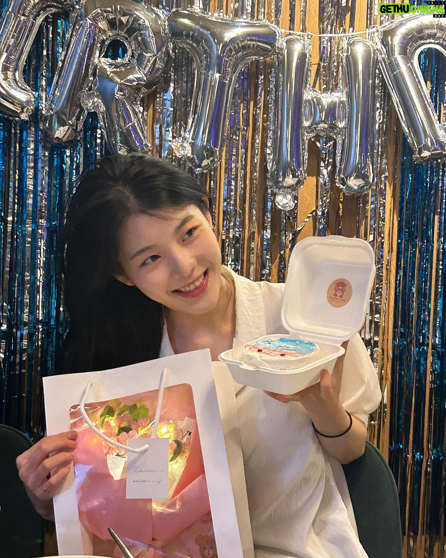 Kim Seo An - 1.9K Likes - 스마일🙃😉🤭