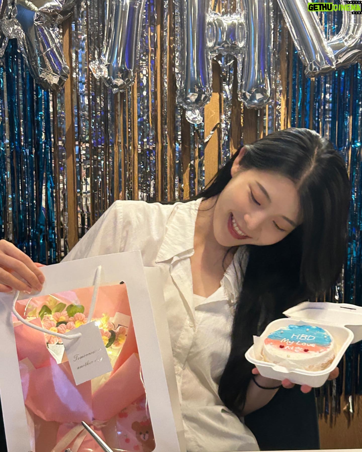Kim Seo An - 1.9K Likes - 스마일🙃😉🤭