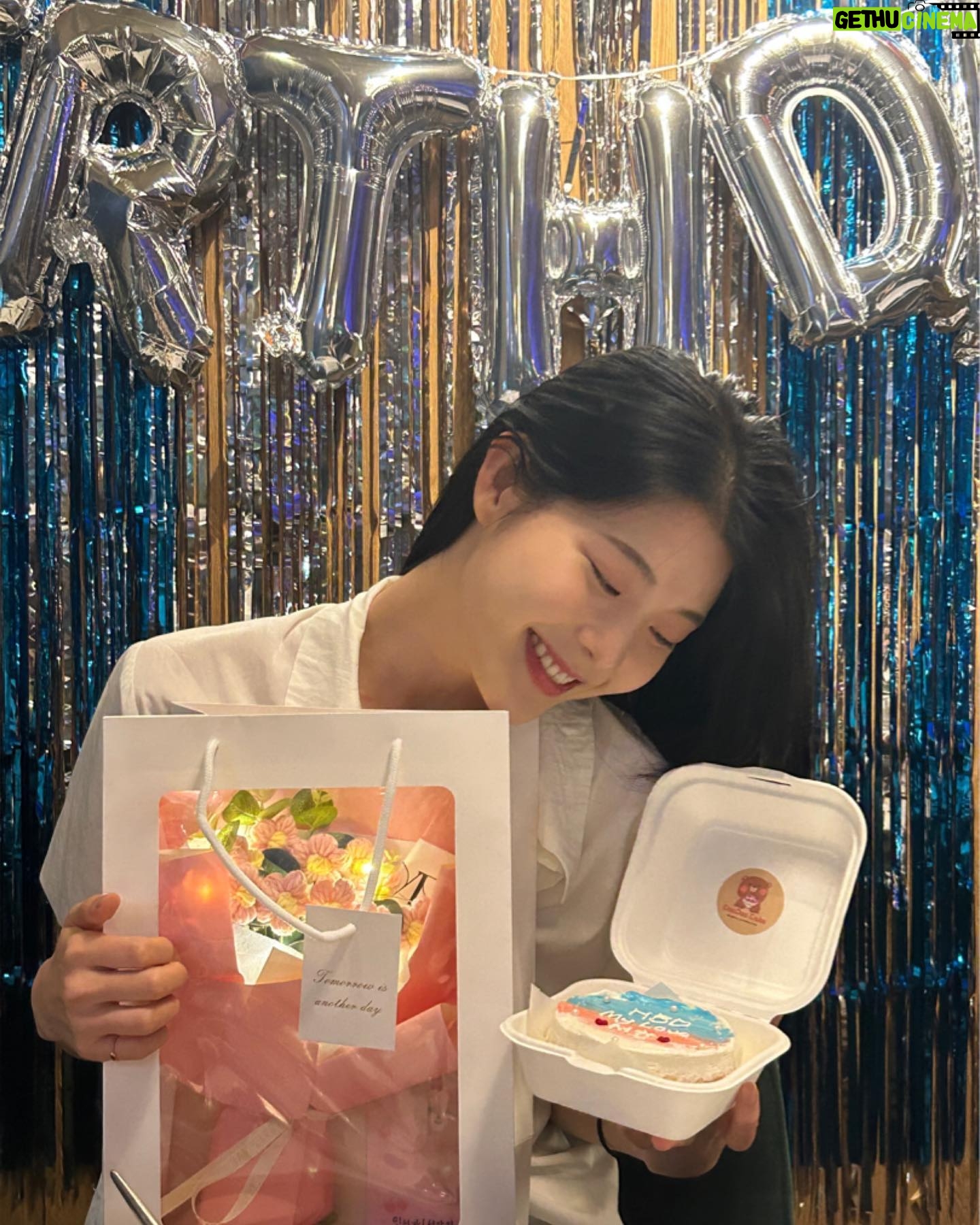 Kim Seo An - 1.9K Likes - 스마일🙃😉🤭