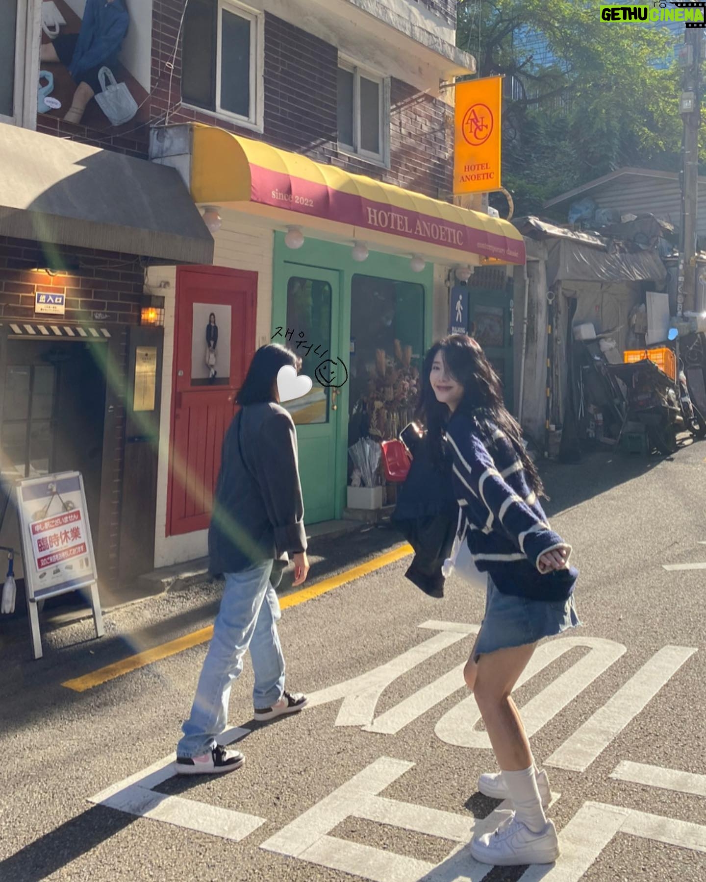 Kim Seo An - 1.6K Likes - 꾹꾹 눌러 담은 10월
