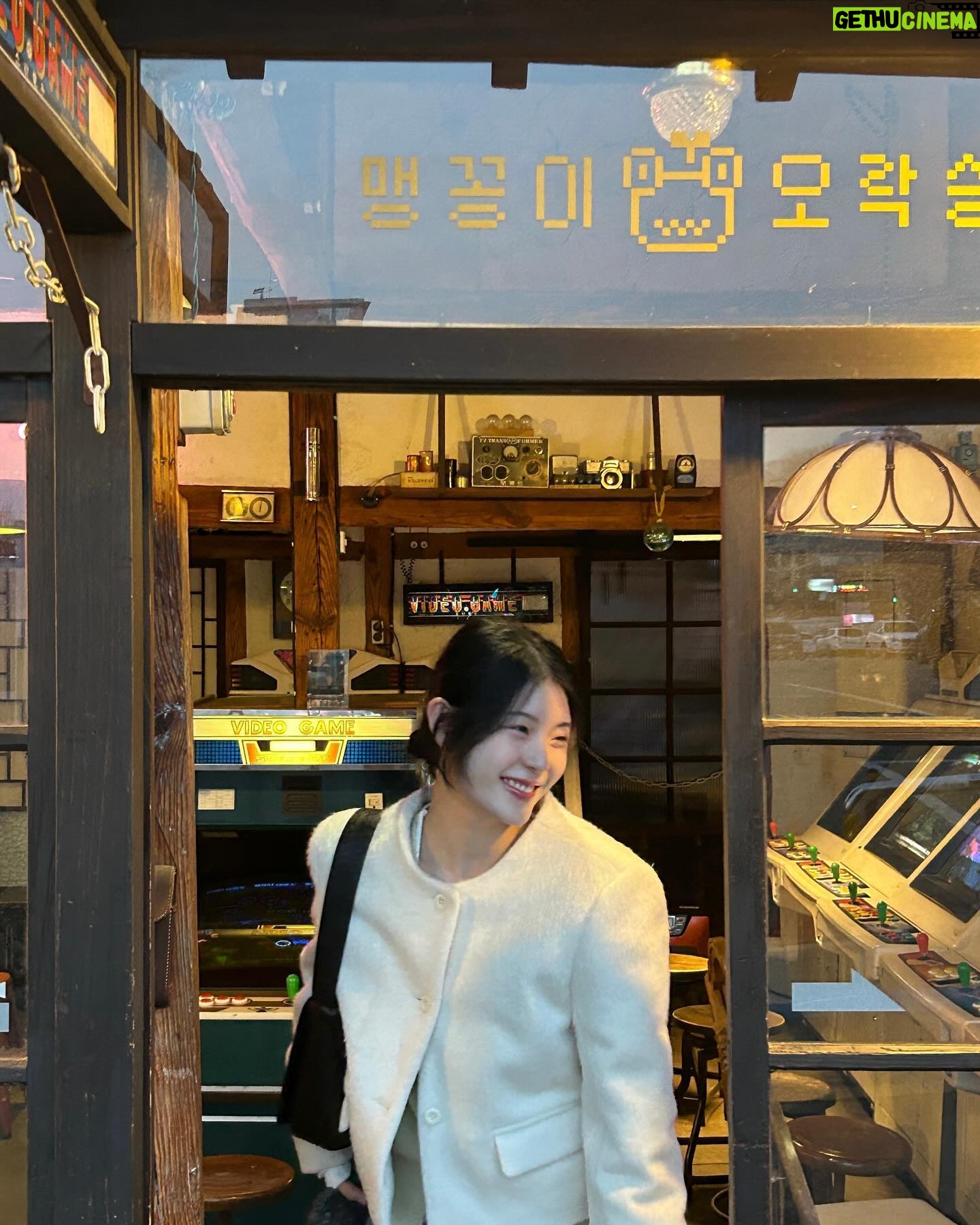 Kim Seo An - 1.4K Likes - 가볍게 보세요!