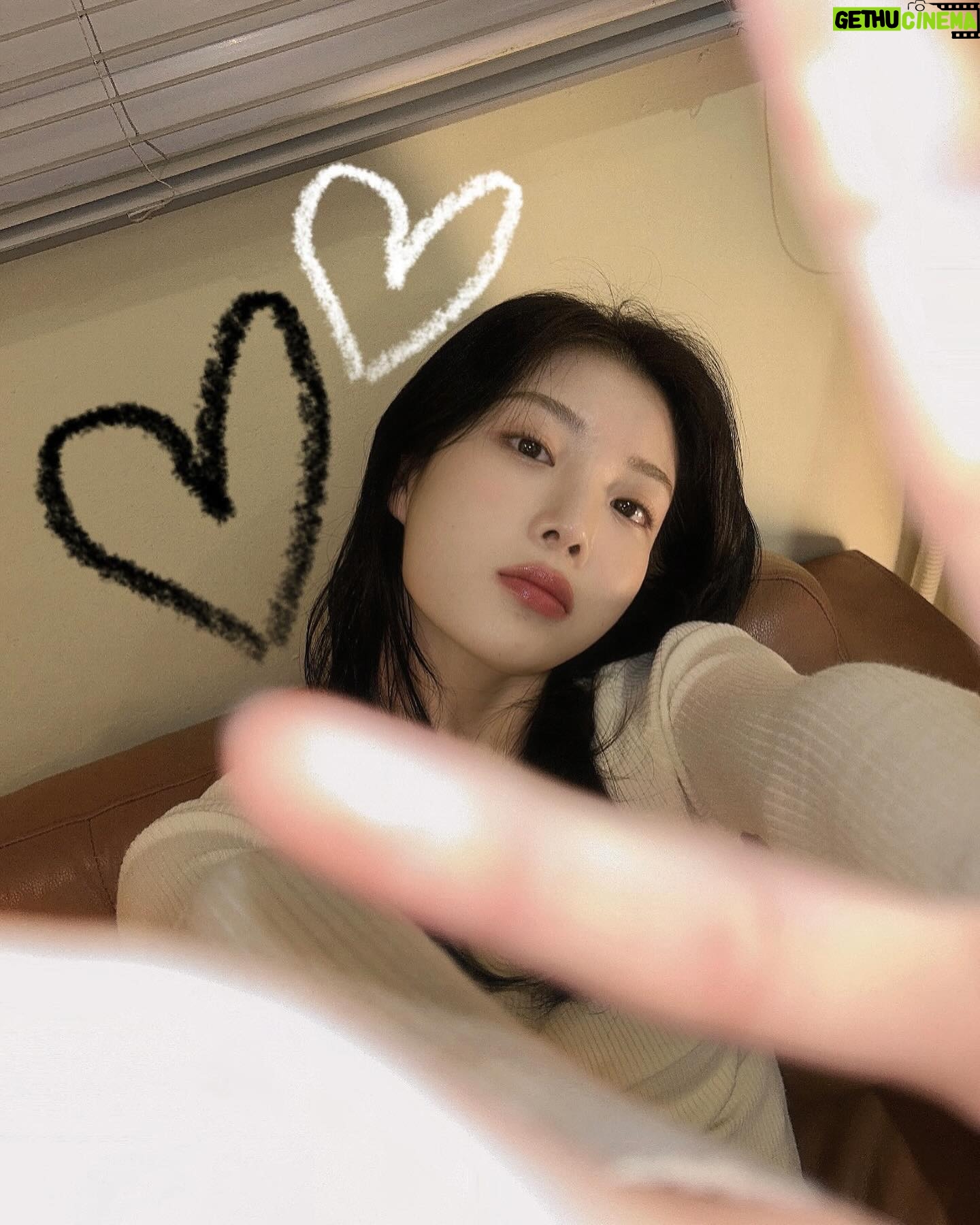 Kim Seo An - 1.8K Likes - 1월