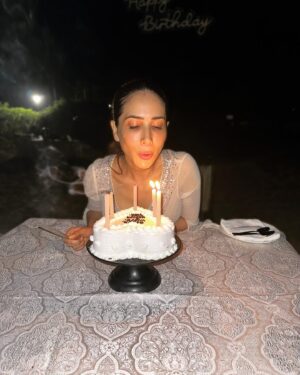 Kim Sharma Instagram - #44 🎂 XO