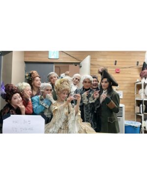 Kim So-hyang Instagram - 마리앙투아네트 100회 @emk_musical 
Emk 엔터 페어데이 @official.emkent 
영기오빠 26주년 축하해요 @poimin73 
내 새꾸 #유소리 @sor_e26 

사랑하는 마리앙 식구들⭐️🌸 
정말 정말 사랑합니다. 

이제 9번 남았다. 
#향마리 #굿바이  #실감안난다