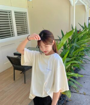 Kim Sol-bi Instagram - 빨리 따듯해져라🌼
.
.
.
#위더컬쳐 #봄옷코디 #ootd