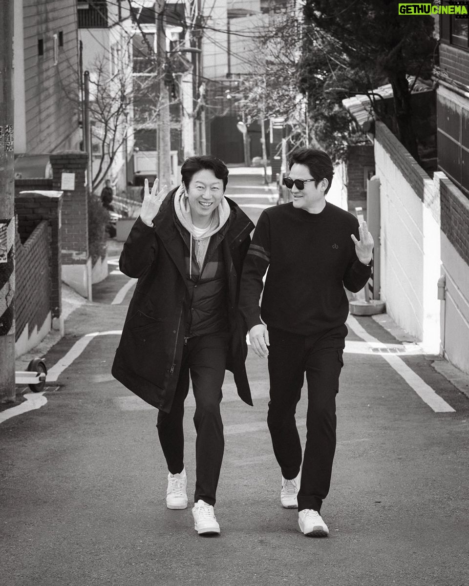Kim Soo-ro - 1.2K Likes - 수로×성진. 우정 30주년 기념공연!!!!!!!!!!!!!
2024.3.10~3.24
현대카드 언더스테이지.
연극. 위선자 탁선생 연출.임도완