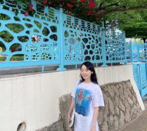 Kim Soy Instagram - 아이스뱅쇼 먹고 한껏 취한 여름 낮
경제적인 음주생활을 할 수 있는 인간이라 기쁘다
trust me, you can get tipsy with a glass of mulled wine