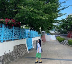 Kim Soy Instagram - 아이스뱅쇼 먹고 한껏 취한 여름 낮
경제적인 음주생활을 할 수 있는 인간이라 기쁘다
trust me, you can get tipsy with a glass of mulled wine