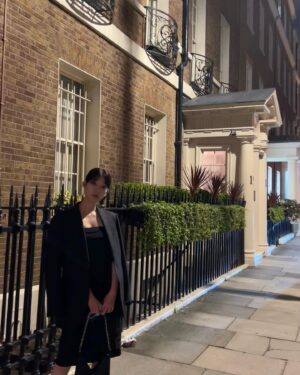 Kim Sun-a Instagram - @annabelsmayfair 1차
Connaught hotel Bar 2차
🧚🏻‍♀️🪺🍸