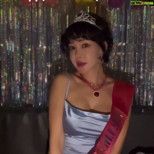 Kim Sun-young - 0.9K Likes - Happy birthday to me
#birthday #birthdayparty