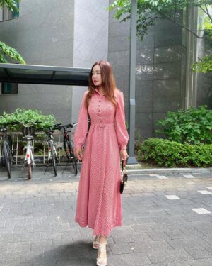 Kim Sun-young Instagram - #어버이날 
#엄마 #아빠 #사랑해요
엄마옷 입고
나도 아빠같은 남편 만나고 싶은데…
#parents #mother #mom
#father #dad
