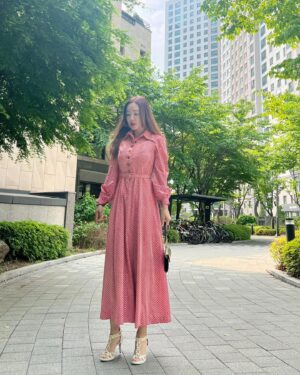 Kim Sun-young Instagram - #어버이날 
#엄마 #아빠 #사랑해요
엄마옷 입고
나도 아빠같은 남편 만나고 싶은데…
#parents #mother #mom
#father #dad