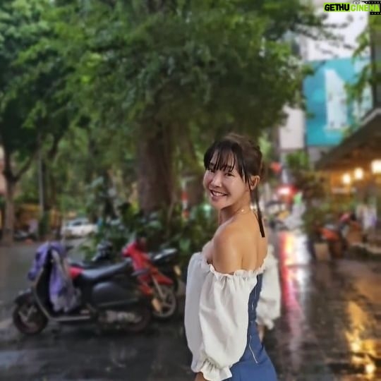 Kim Sun-young - 1.1K Likes - #베트남여행  #하노이여행 
하노이에서 비내리는날
#여행 #vietnam #hanoi 
#rainyday