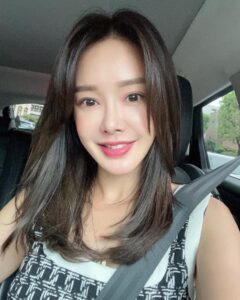 Actress Kim Sun-young HD Instagram Photos and Wallpapers July 2023