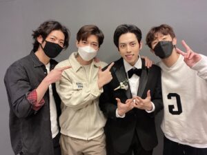 Kim Sung-kyu Instagram - 행복했습니다 동우 화이팅!!🤗