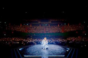 Kim Sung-kyu Instagram - 첫공연 너무너무 감사했습니다 다들 잘 들어가요~~ 오랜만에 만나서 너무 기분좋고 신납니다 😎