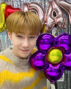 Kim Sung-kyu Instagram - 생일 축하해줘서 너무너무 고맙습니다 아자아자🥳