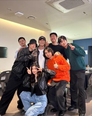 Kim Won-hun Instagram - 세계 7대 불가사의

1. 내가 찾으면 없는데 엄마가 찾으면 있음
2. 검정실핀은 사도사도 사라짐
3. 세차하면 비 옴
4. 배터지게 먹었는데 디저트 들어감
5. 짱구 30년째 5살
6. 김원훈 카메라 꺼지면 웃김
7. 임시완 김원훈 동갑