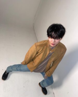 Kim Woo-seok Instagram - 💫💫🤪