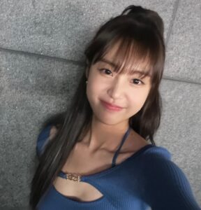Kim Ye-ji Most Liked Photos and Posts