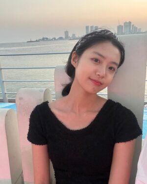 Kim Ye-ji Instagram - 여름 즐기기🎡🌊🫧💙