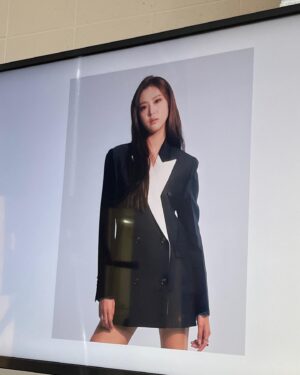 Kim Ye-ji Instagram - 비하인드✌🏻