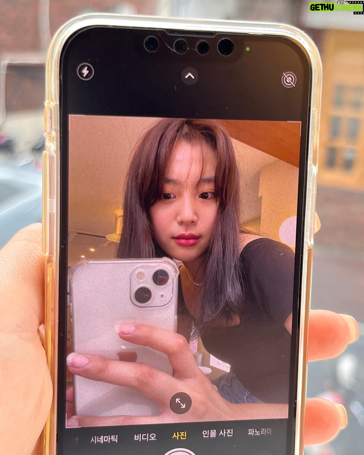Kim Ye-ji - 1.8K Likes - 우리의 해방(촌) 일지🌿