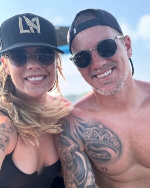 Kimberly Caldwell Instagram - Hottest and most dedicated Dad award 🏆