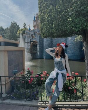 Kimberly Guerrero Instagram - mouse hunting 🐭🏰✨
