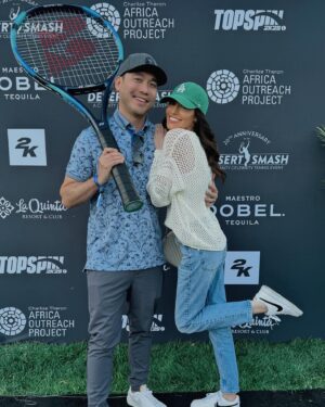Kimberly Guerrero Instagram - desert chic 🎾 @desertsmash

thanks to @2k for hosting us 🌴 excited for the launch of @topspin2k