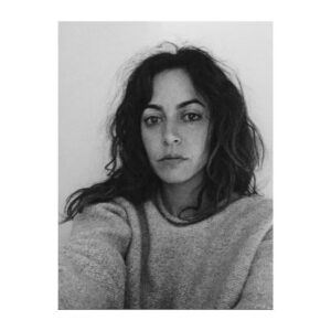 Kimberly Laferriere Instagram - Une danse échevelée. Bon mardi. #happytuesday