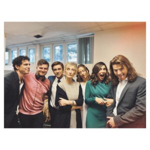 Kimberly-Sue Murray Instagram - That’s a wrap for me on Surfacing!!! I’ve never laughed so much in my life. What a great bunch of humans. @cinnysam @coltosaur @dammromeo @sheilacmccarthy Jonas Chernick @jsharp27 @christianvangel I ADORE you guys.

Thanks for having me. ❤️