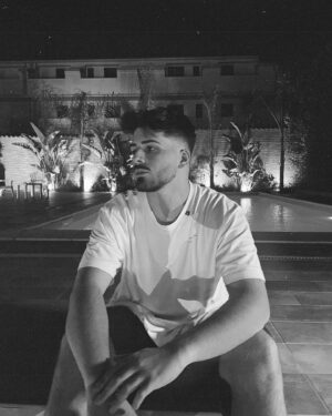 Kina Beats Instagram - “I’ll always wait 4 u” out now everywhere, welcome to #kinamood…
