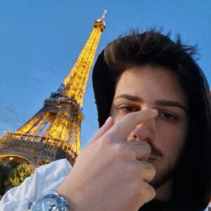 Kina Beats Instagram - just saw the tour eiffel