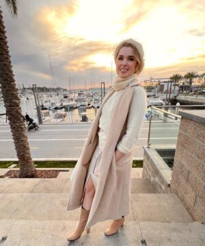 Kirsten Zien Instagram - Carbonara, cashmere, and chianti 🤍
