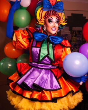 Kita Mean Instagram - 🌈 My absolute favourite part of any big event is meeting and greeting all the fabulous people 🌈

A huge thank you to @palmydragfest for having me, @mozzie.photo for these gorgeous shots and @pashion_couture for creating this CAMP ensemble!