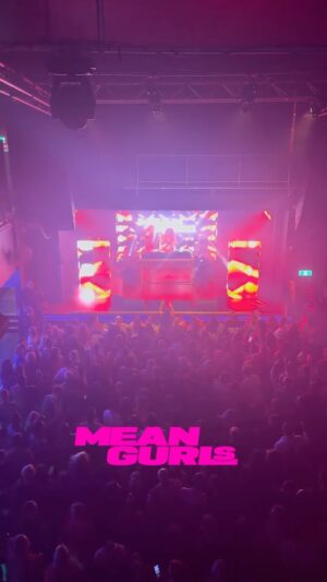 Kita Mean Instagram - Our Spice Girls Dream Gig ❤️🪩💅👯
#spiceupyourlife #sportyspice #melc 
Thank you @melaniecmusic and @audiology_touring for having us!